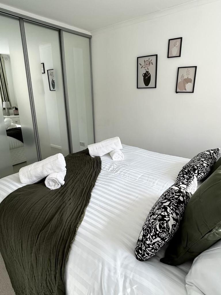 Stylish 3 Bed House Hitchin Villa Buitenkant foto